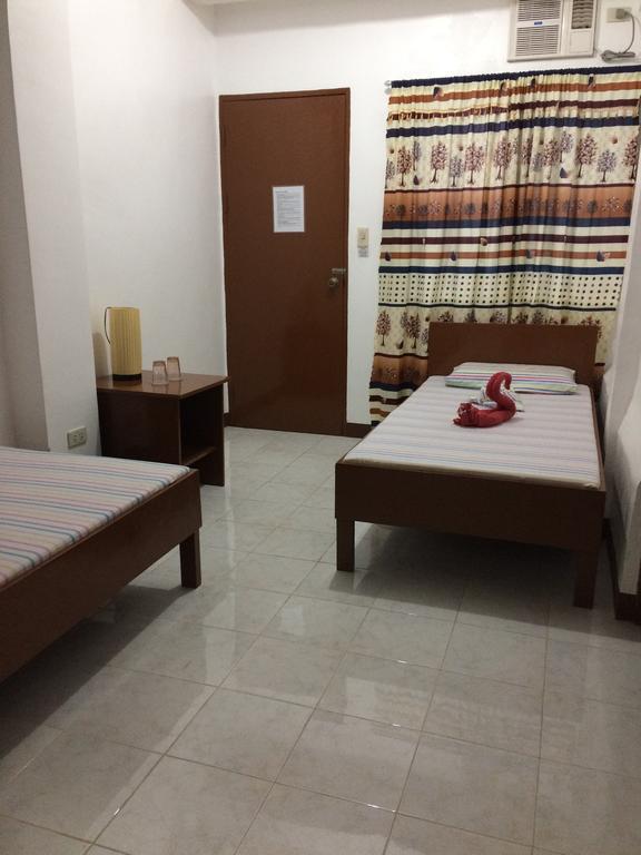 Brielles Travellers Inn Tagbilaran City Exterior foto